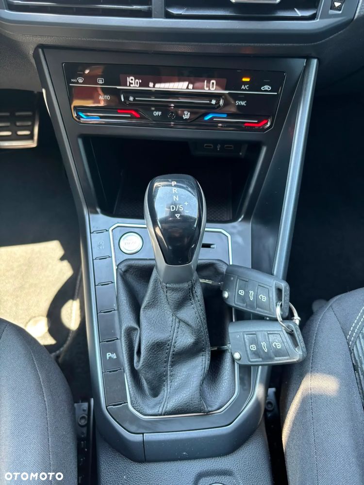Volkswagen Polo 1.0 TSI OPF DSG R-Line - 22