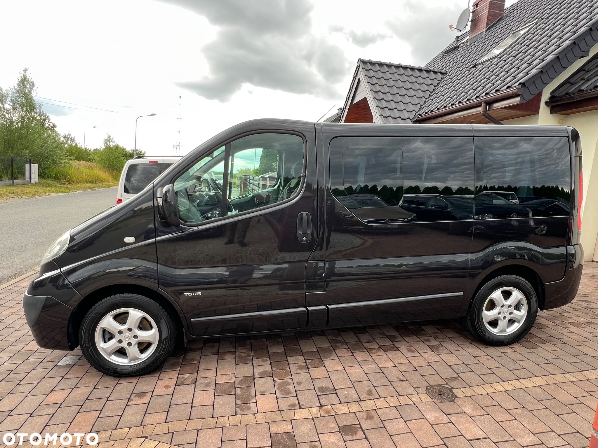 Opel Vivaro 2.0 CDTI L1H1 Tour Cosmo - 9