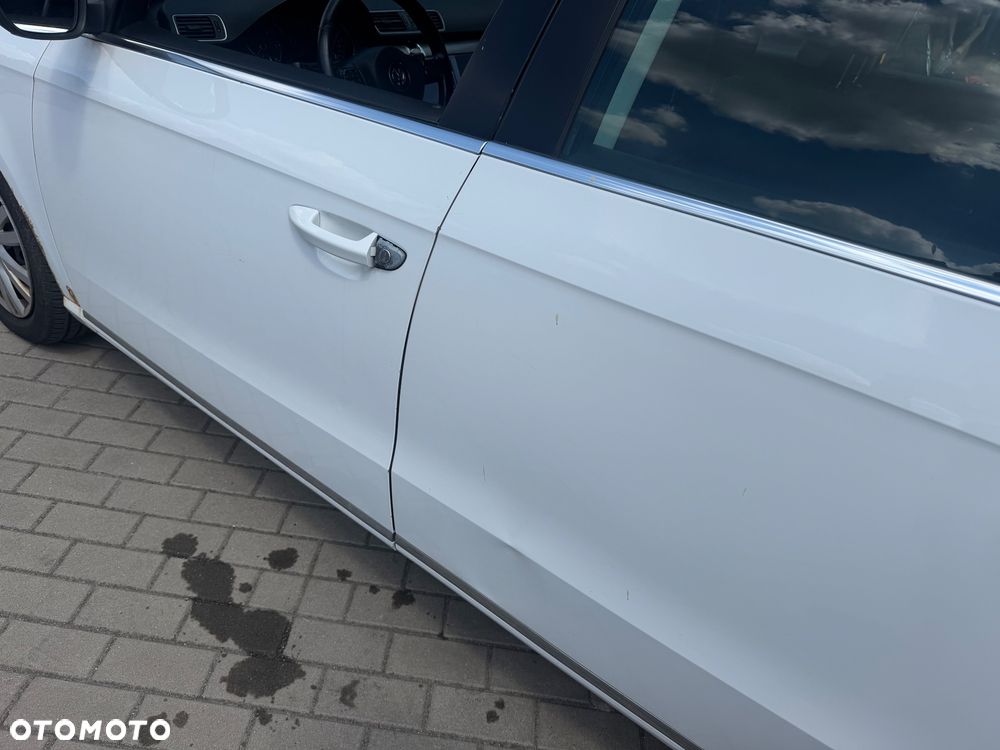 Volkswagen Passat 2.0 Blue TDI SCR Comfortline - 17