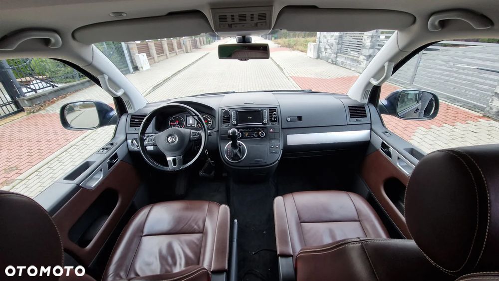 Volkswagen Multivan - 19