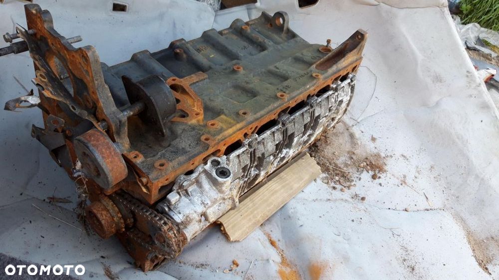 BMW e30 3.0 TDI  blok silnika pod stolik na  CZESCI silnik - 3