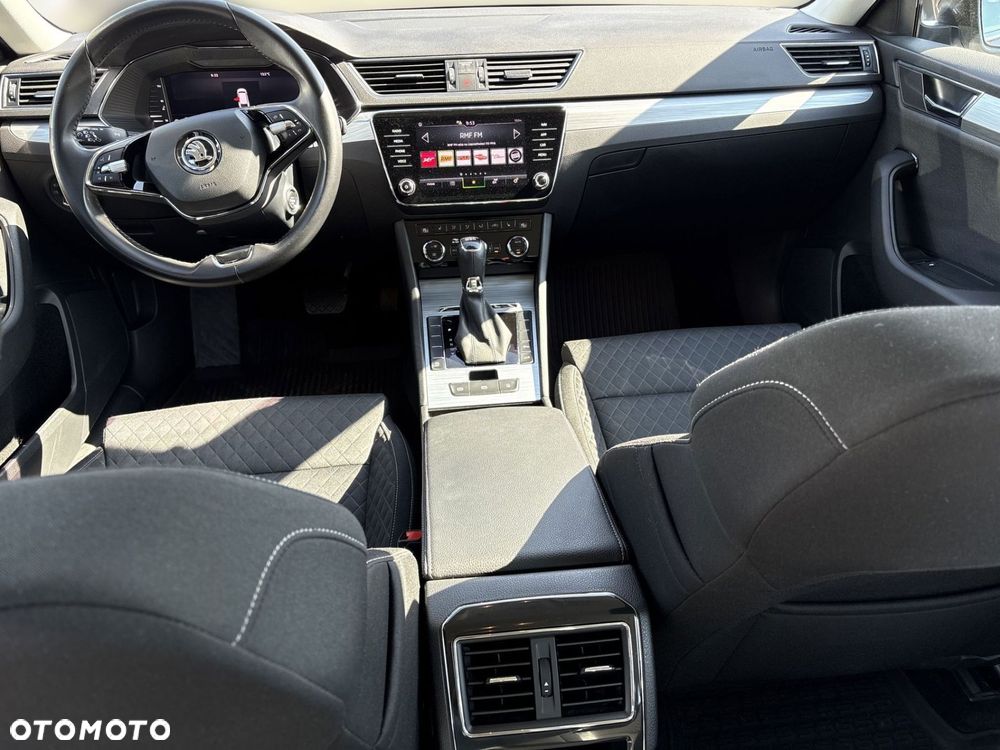 Skoda Superb 2.0 TDI SCR Ambition DSG - 19
