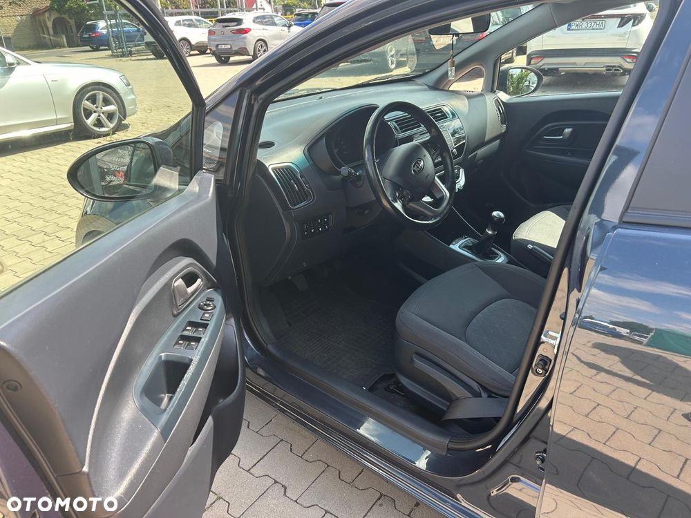 Kia Rio 1.2 M - 14