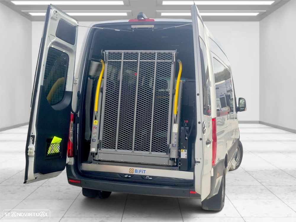 Mercedes-Benz Sprinter - 10