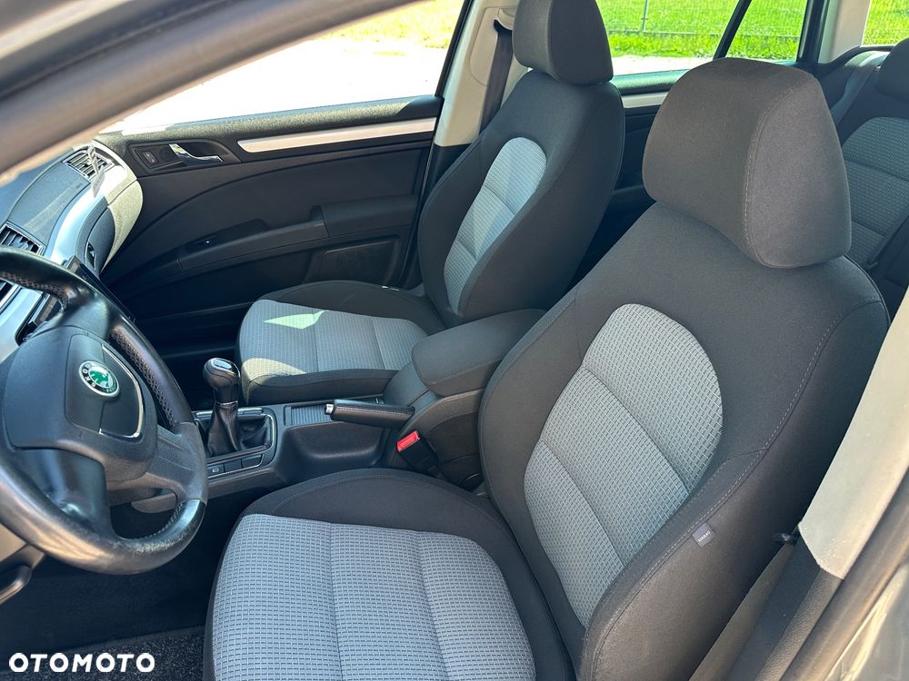 Skoda Superb 2.0 TDI Green tec Elegance - 16