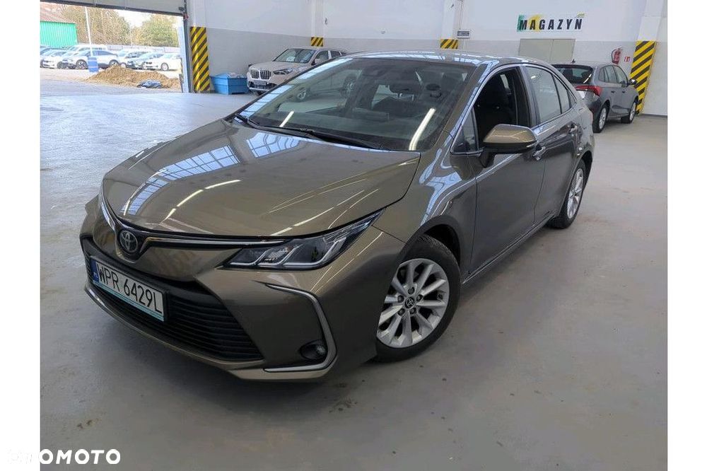 Toyota Corolla - 1