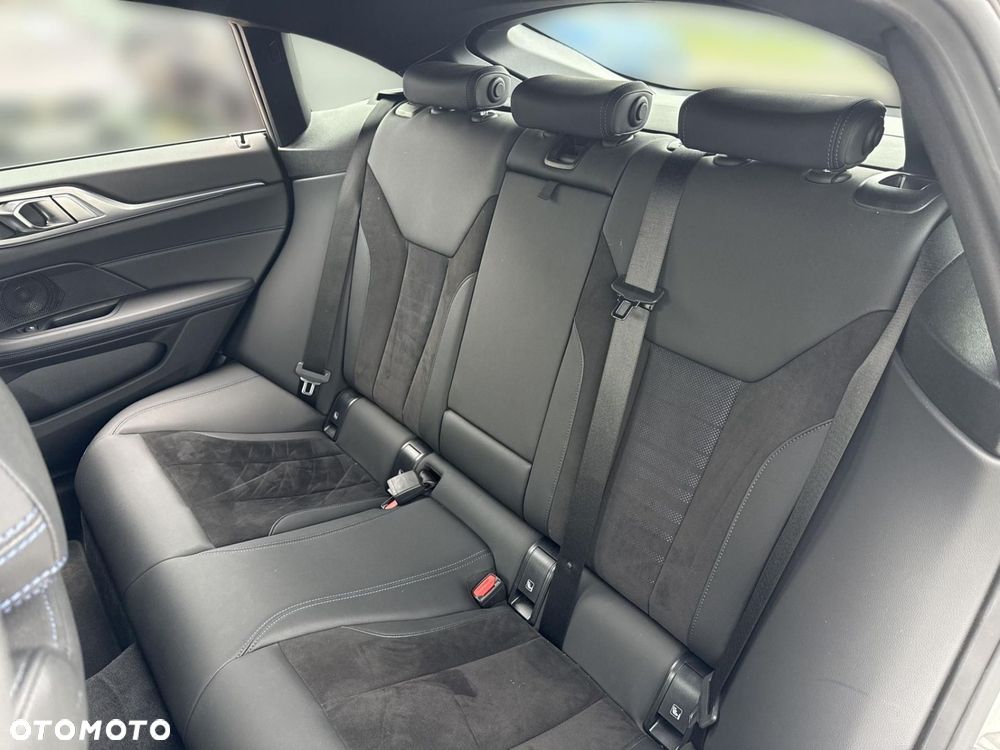 BMW i4 80.7kWh eDrive 40 M Sport - 17