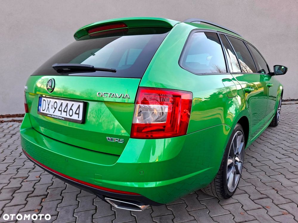 Skoda Octavia 2.0 TDI DSG RS - 7