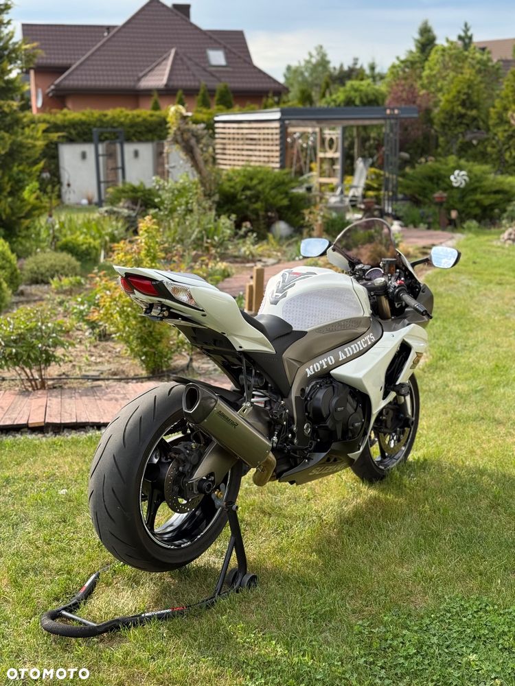 Suzuki GSX-R - 4