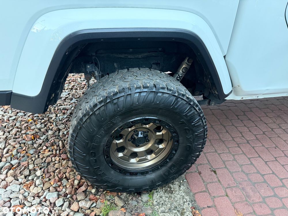 Jeep Gladiator - 12