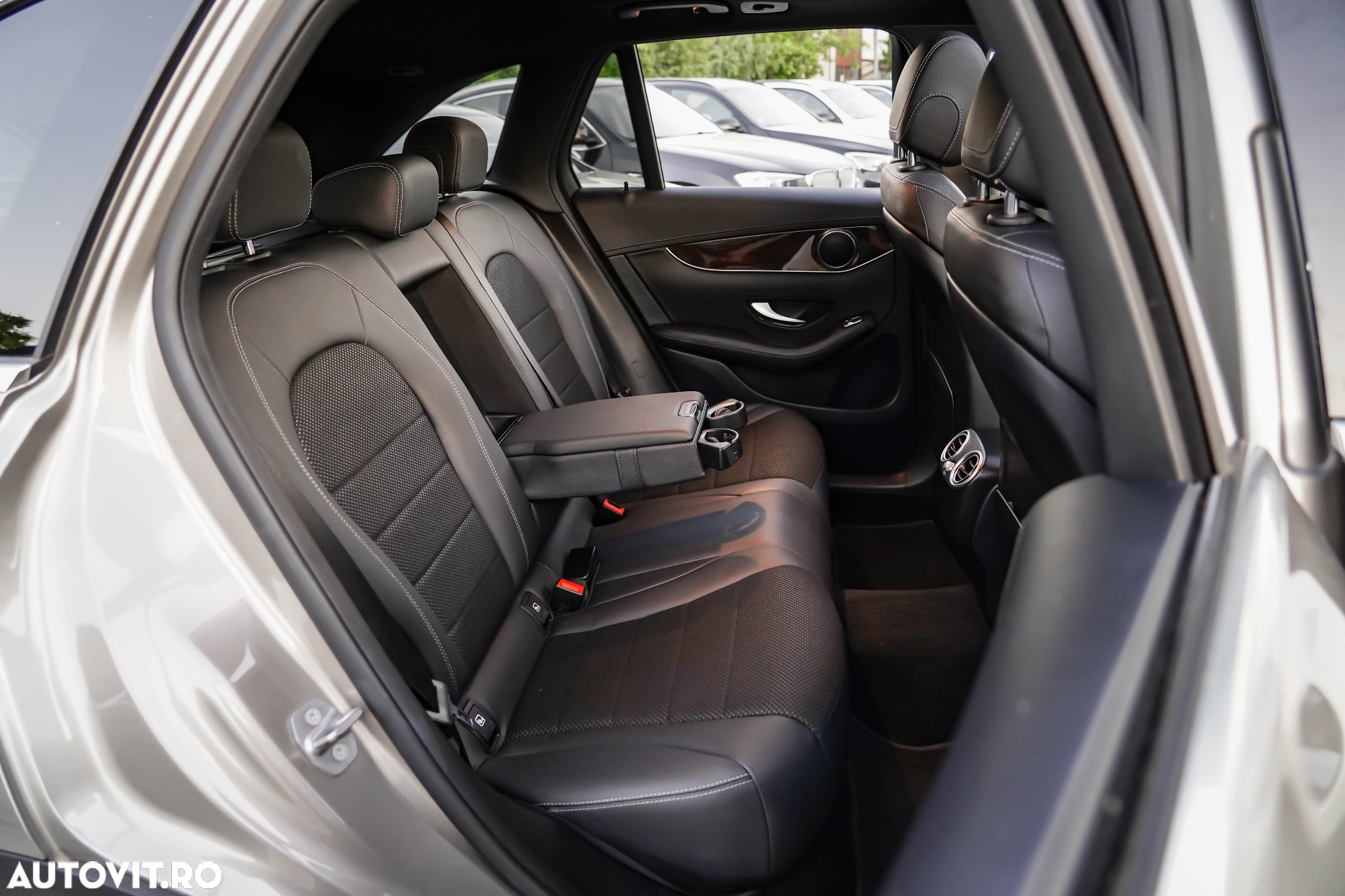 Mercedes-Benz GLC 300 e 4Matic 9G-TRONIC Exclusive - 19