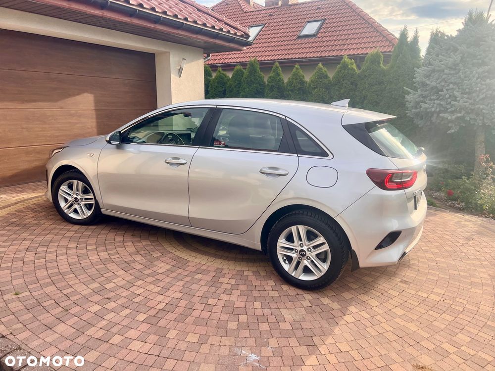 Kia Ceed 1.6 CRDi SCR L - 29