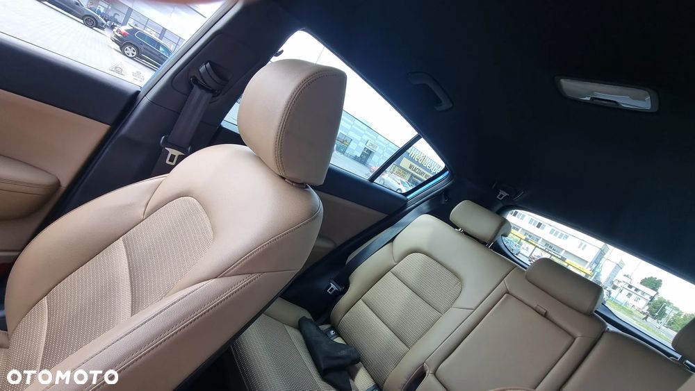 Kia Sportage 1.6 GDI Black Edition 2WD - 8