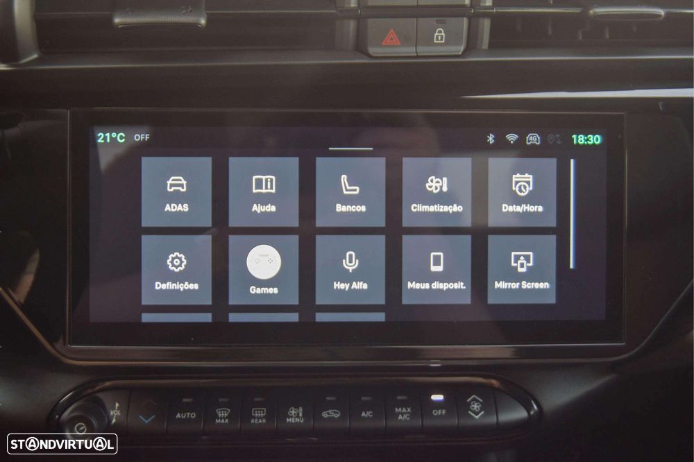 Alfa Romeo Junior 1.2 Sport Speciale eDCT6 - 25