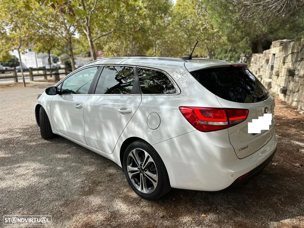 Kia Ceed SW 1.6 CRDi GT Line - 6