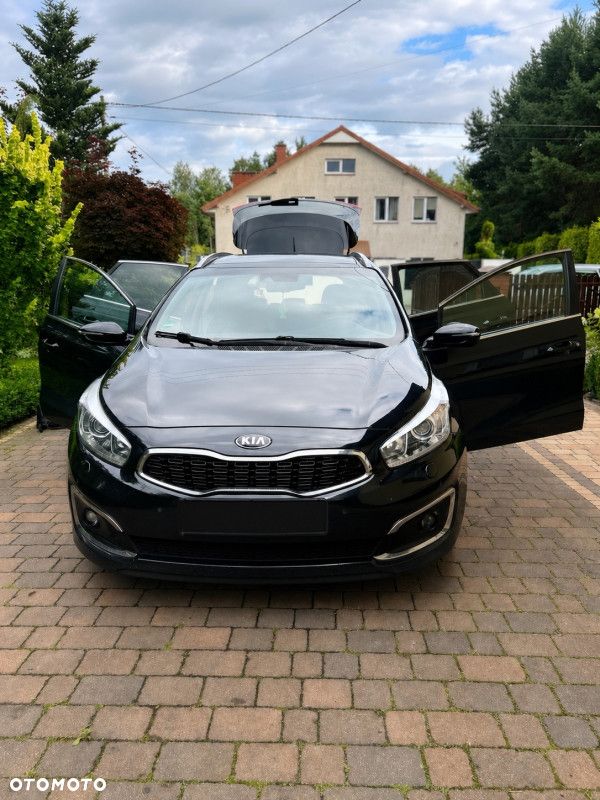Kia Ceed - 1