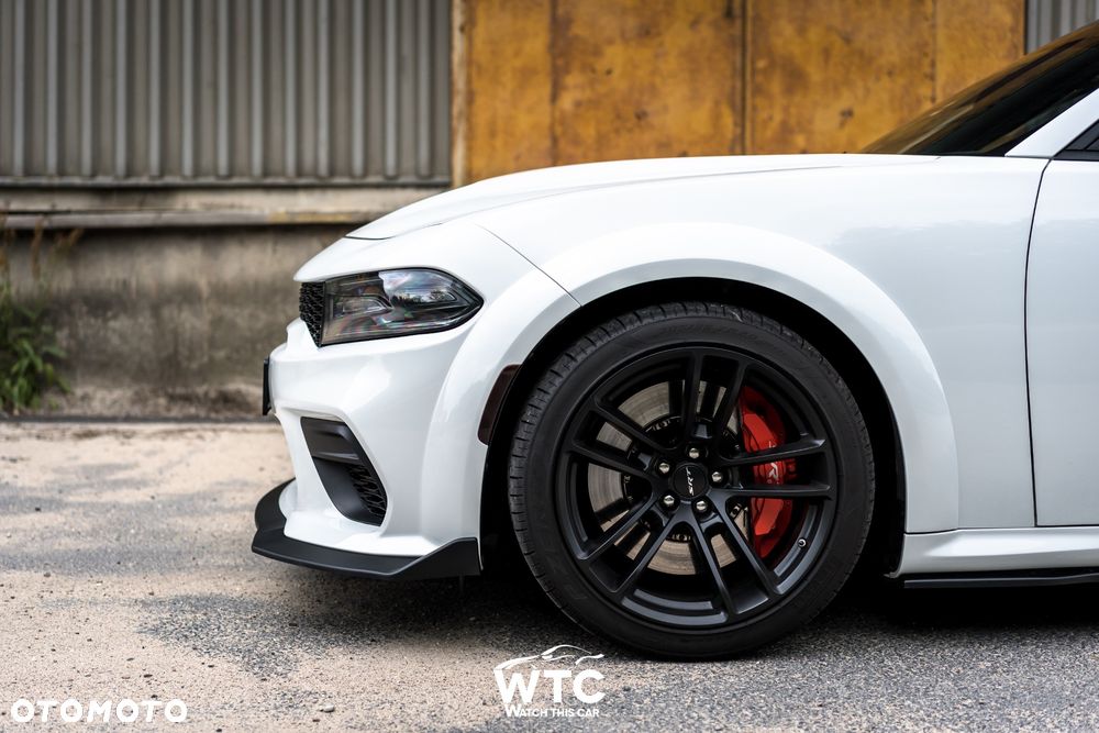 Dodge Charger 6.4 Scat Pack Widebody - 34