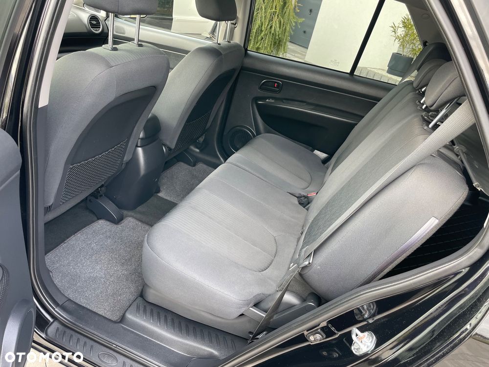 Kia Carens 1.6 CRDi Vision - 9