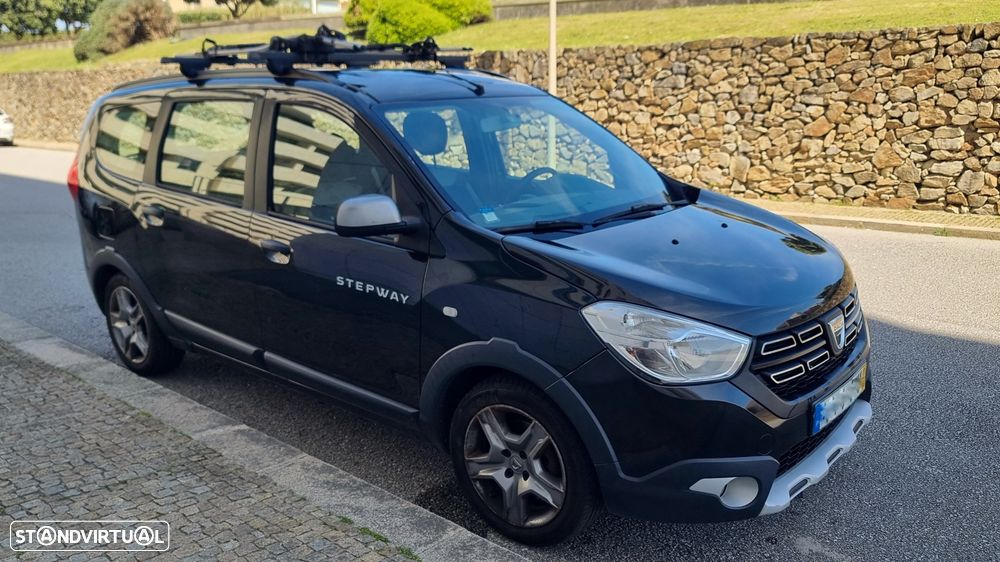 Dacia Lodgy 1.5 dCi Stepway 7L - 2