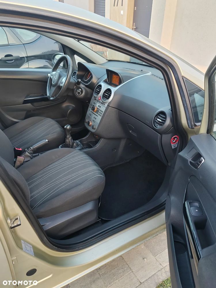 Opel Corsa 1.2 16V Selection 110 Jahre - 5