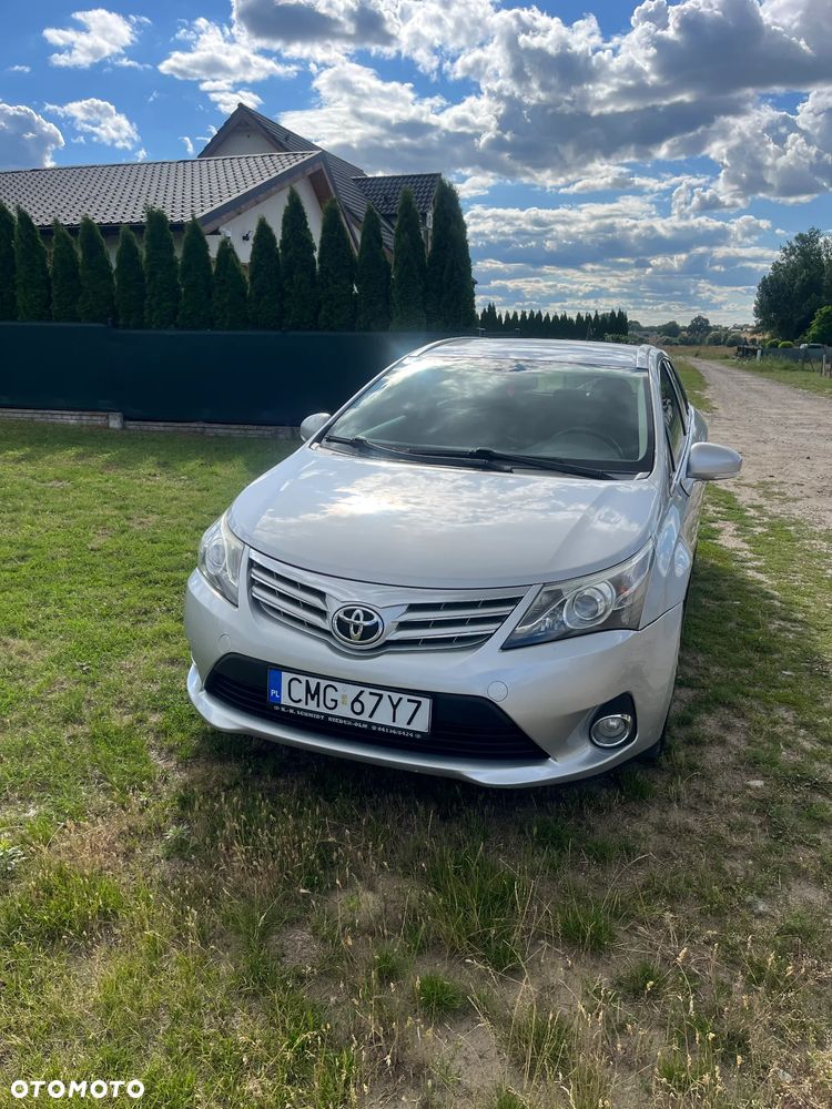 Toyota Avensis 1.8 Sol EU5 - 12