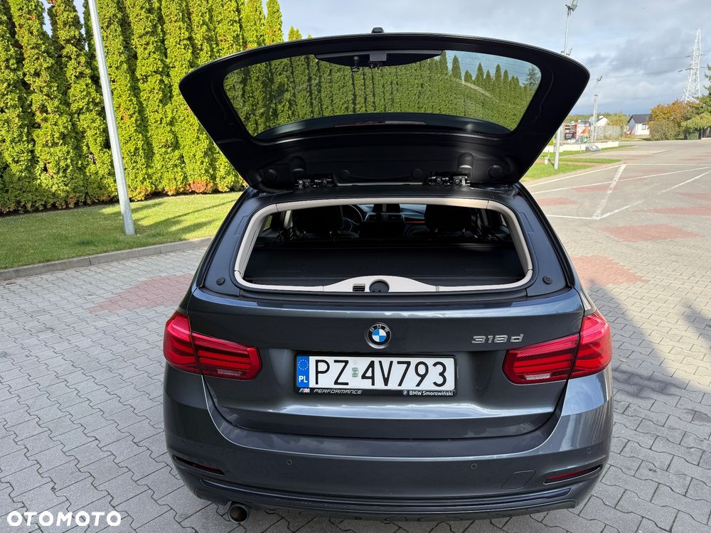BMW Seria 3 318d Sport Line Shadow - 14