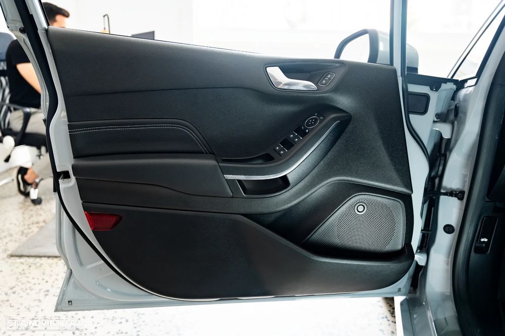 Ford Fiesta 1.5 EcoBoost ST - 52