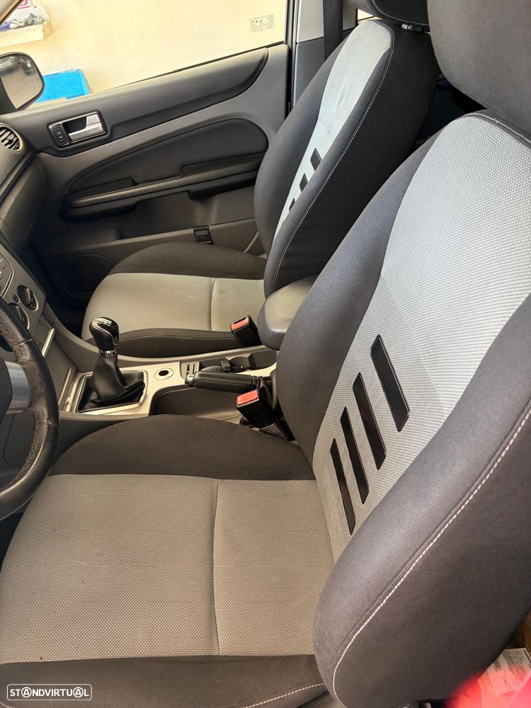 Ford Focus 1.6 TDCi S - 4