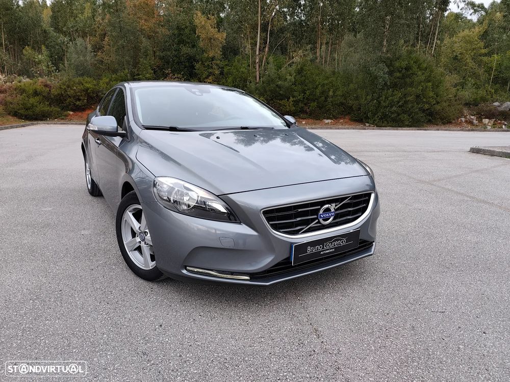 Volvo V40 D2 Momentum - 3