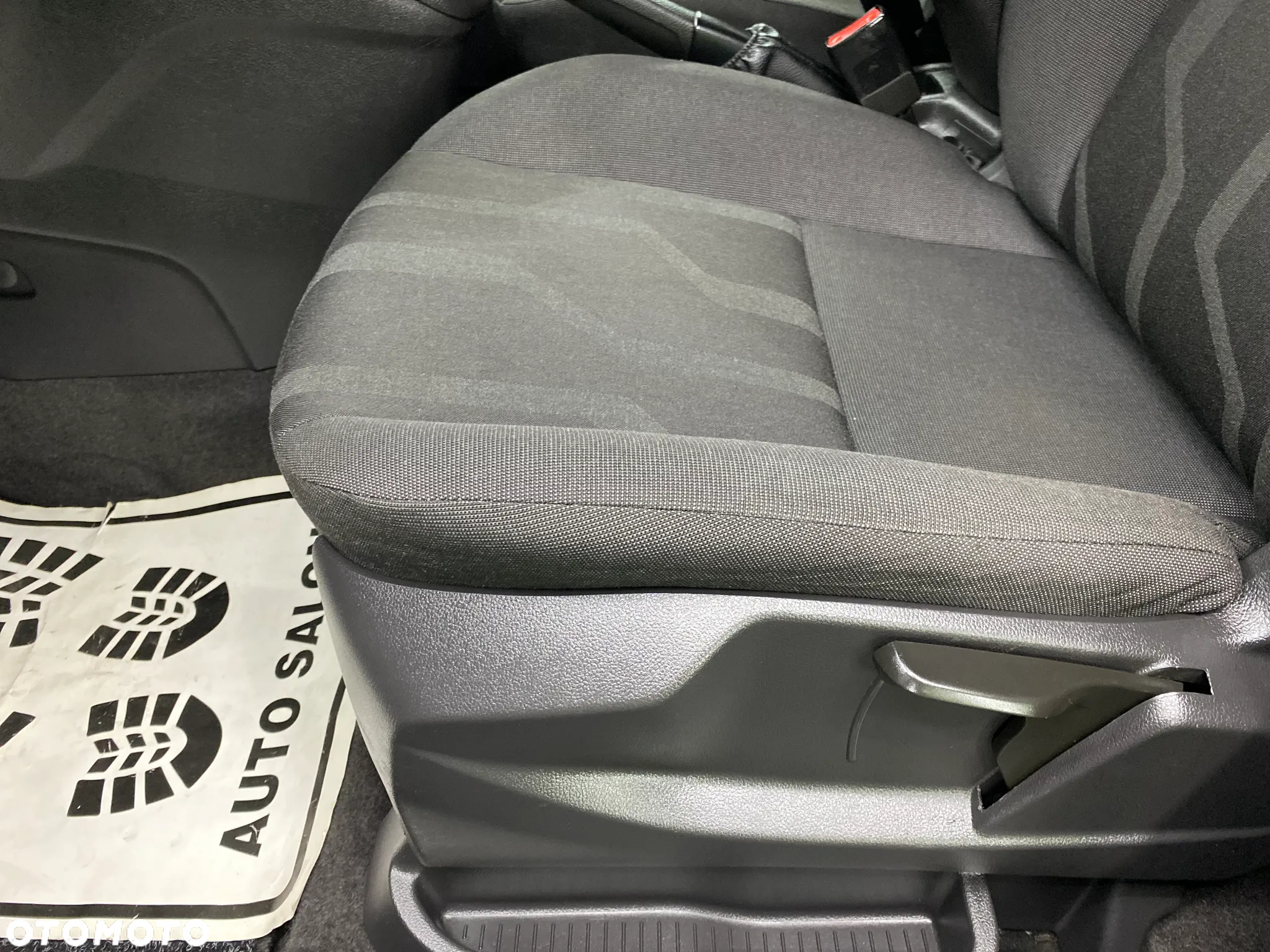 Ford Tourneo Connect 1.5 EcoBlue Start-Stop Trend - 10