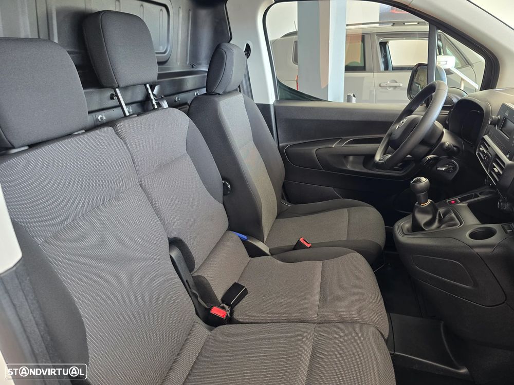 Toyota Proace 1.5 D 3 Lugares - 8