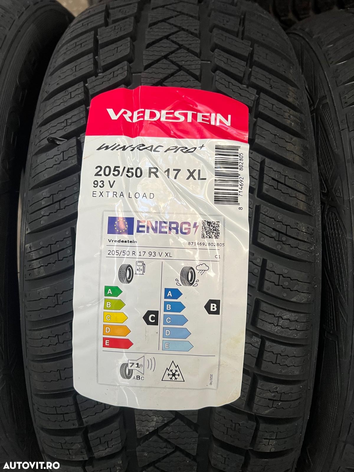 Vând 4 anvelope 205/50/17 vredestein de iarnă noi - 2