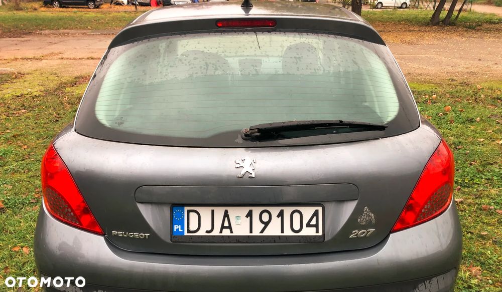 Peugeot 207 1.4 16V Presence - 4