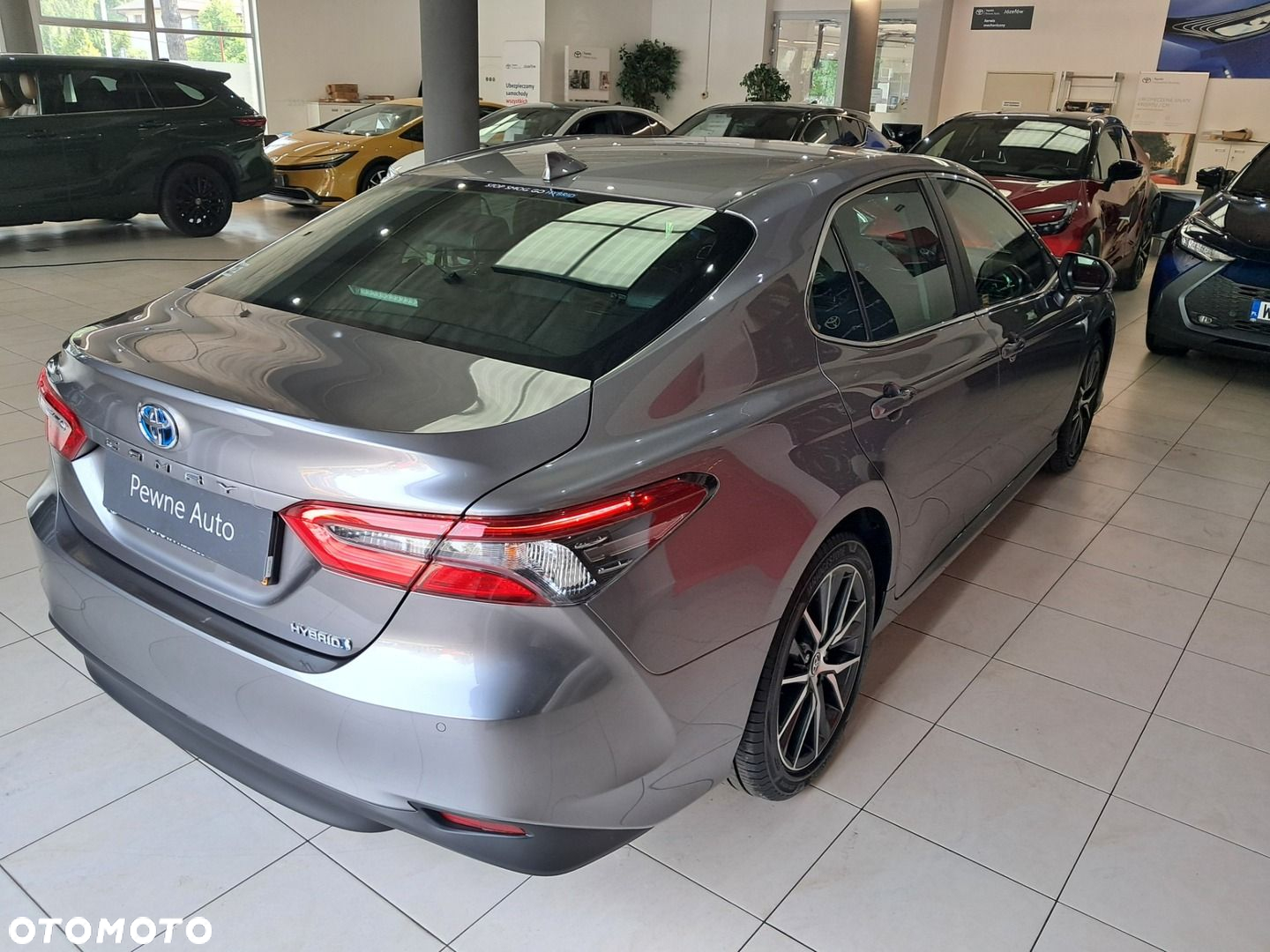 Toyota Camry 2.5 Hybrid Prestige CVT - 4