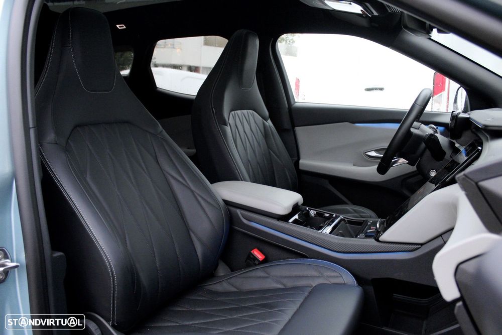 Ford Explorer 77 kWh Premium - 22