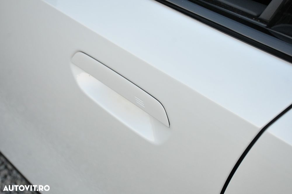 BMW Seria 5 520d Aut. - 34