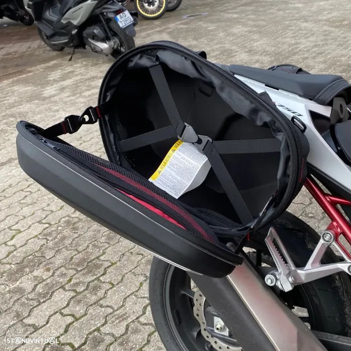 Honda Hornet COM MAPIT E GARANTIA ATÉ 08/2031 - 10