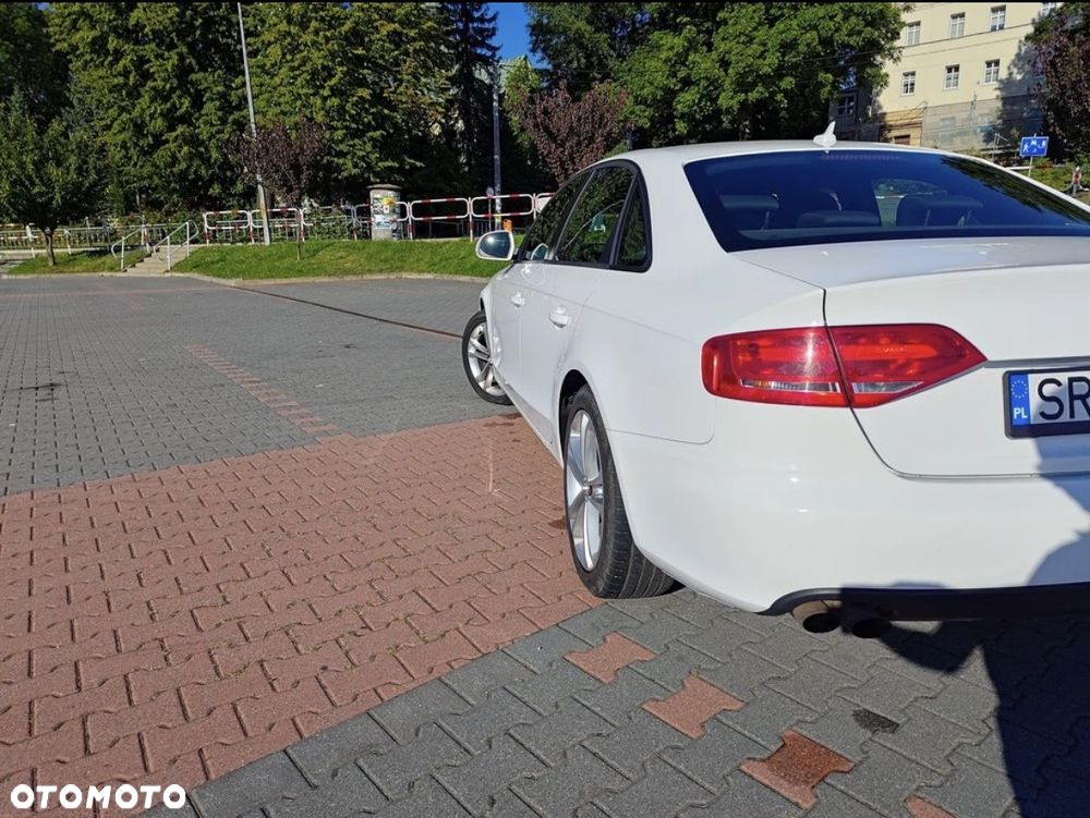 Audi A4 Limousine - 3