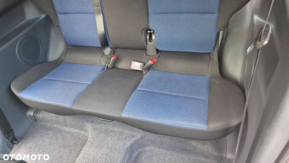 Mitsubishi Colt 1.1 Inform - 15