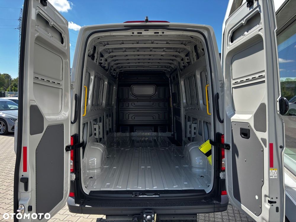 Volkswagen Crafter L4H3 177 KM 8-AUT - 13