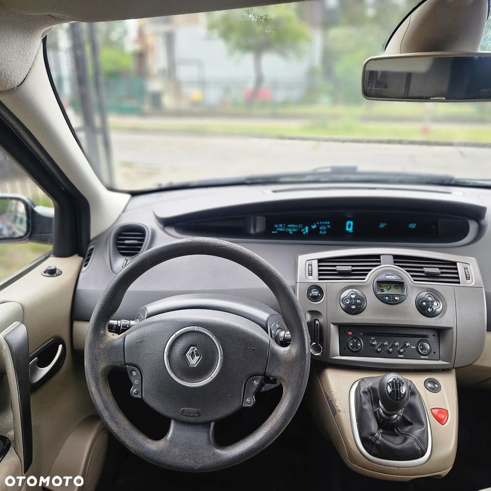 Renault Scenic - 18