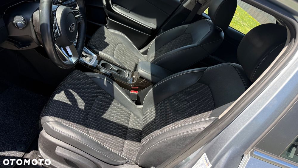 Kia XCeed 1.6 CRDi Eco-Dynamics+(48V Mild-Hybrid) DCT7 VISION - 11