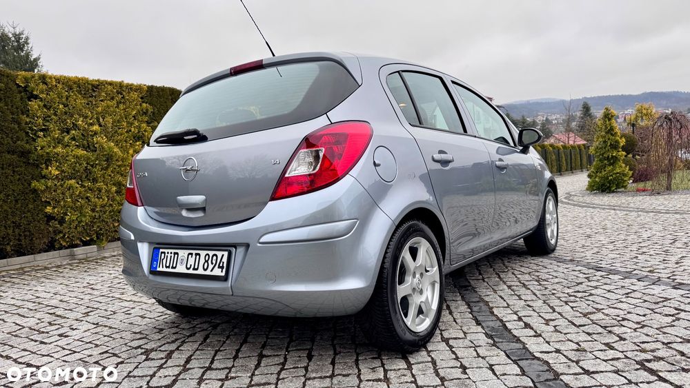 Opel Corsa - 8