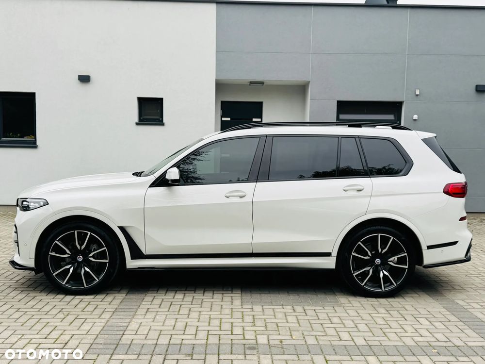 BMW X7 xDrive40i - 7