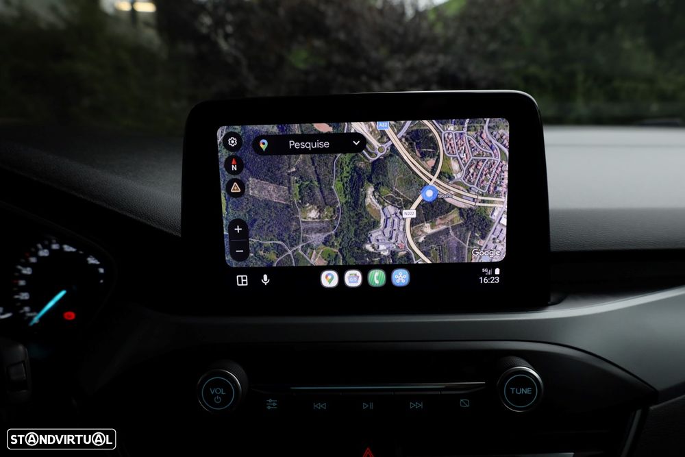 Ford Focus 1.0 EcoBoost MHEV ST-Line - 39