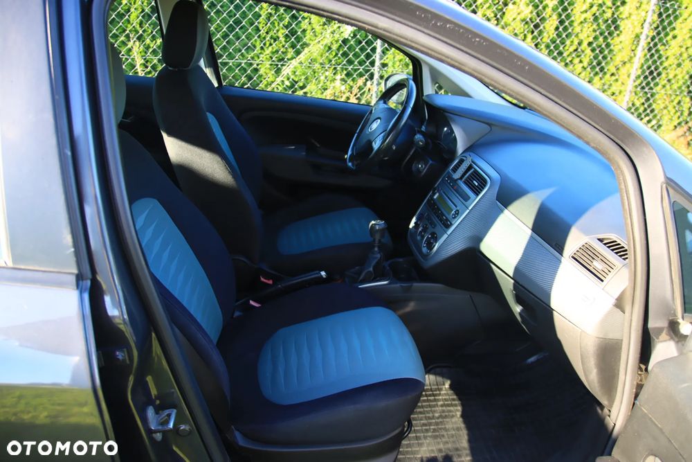 Fiat Grande Punto - 9