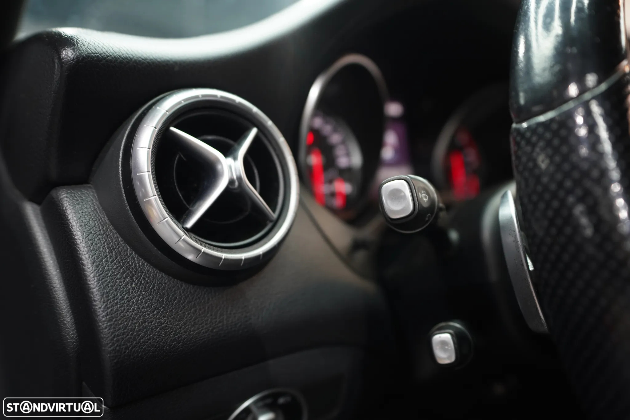 Mercedes-Benz CLA 180 d Shooting Brake AMG Line Aut. - 13