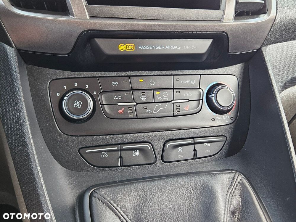 Ford Transit Connect - 33