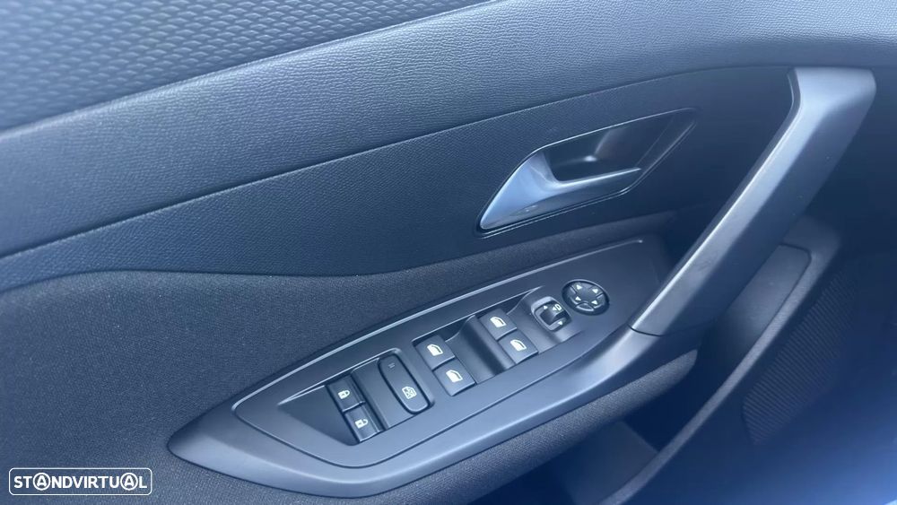 Peugeot e-308 54 kWh E-Style - 10