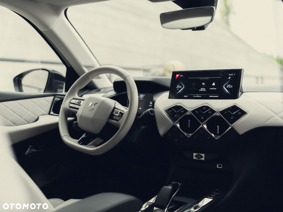 DS Automobiles DS 3 Crossback - 11